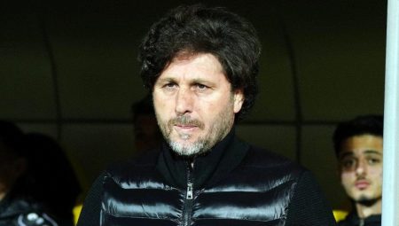 Fatih Tekke: Yeterli gidiyoruz fakat işimiz çok sıkıntı