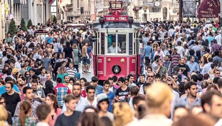 Çok çalışıyoruz yoksulluktan kaçamıyoruz