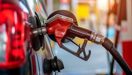 Akaryakıt artırımına vatandaştan reaksiyon: Aklımda bir tahlil var ancak söylersem mahpusa atarlar